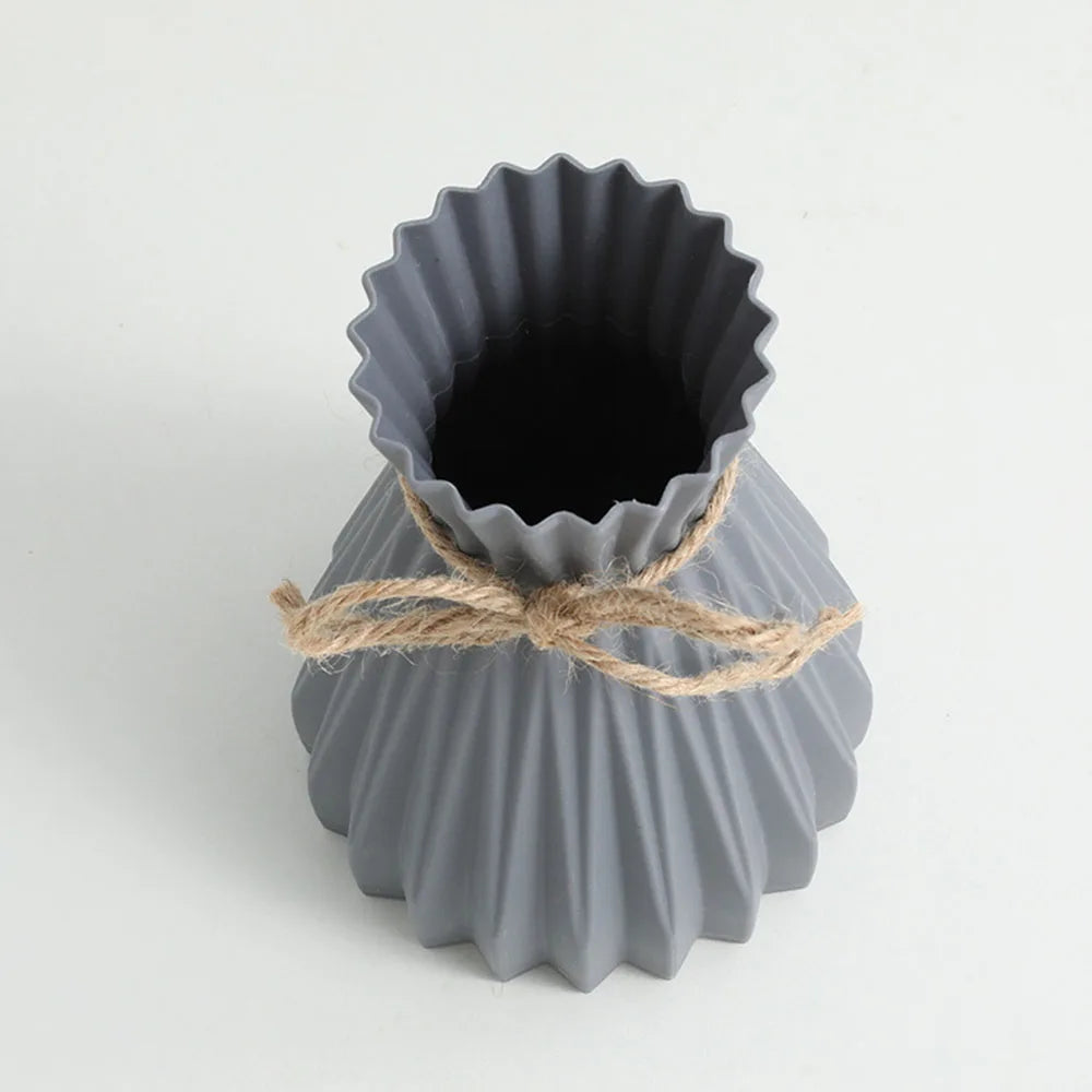 Vaso Decorativo Moderno com Cintura Elegante