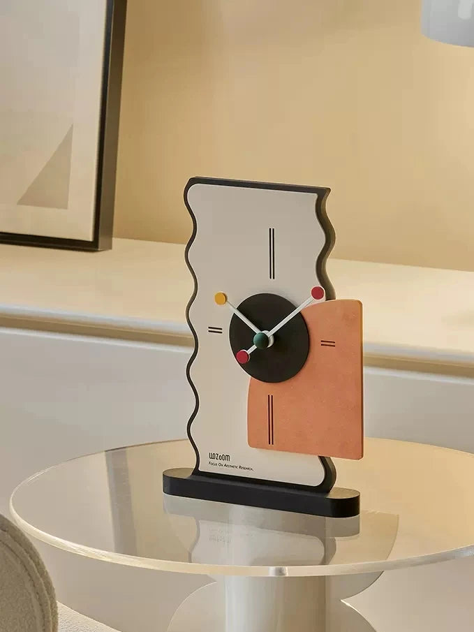 Relógio de Mesa Moderno com Design Artístico