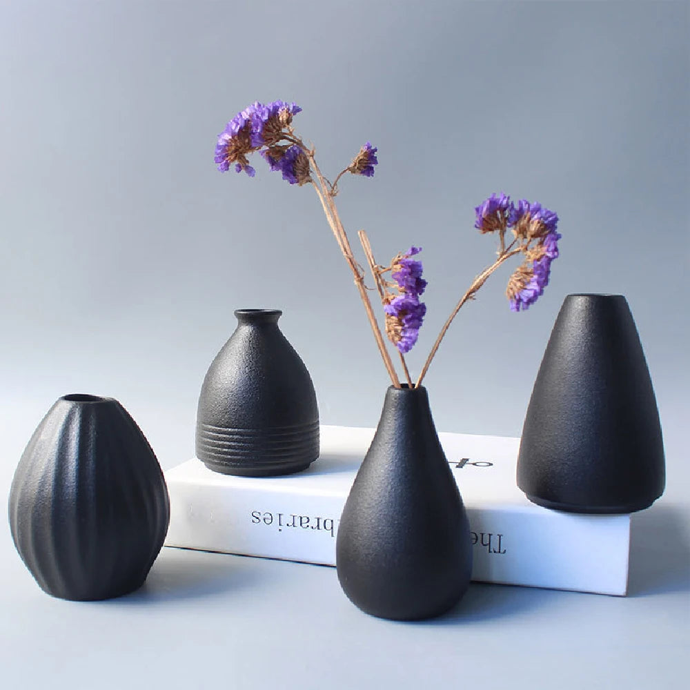 Vaso de Cerâmica Preto Minimalista para Decoração